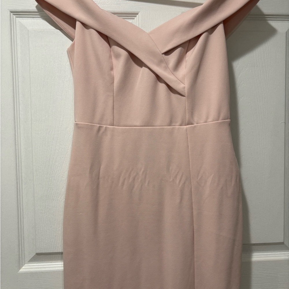 Chic Strapless Blush Dress